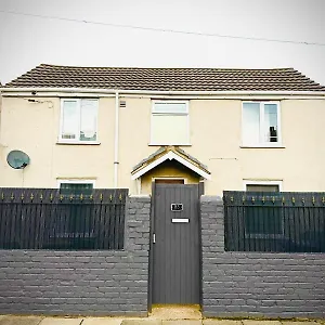2 Bed Detached House Villa